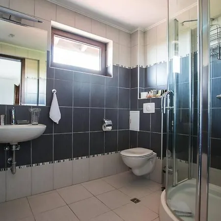 Large And Luminous Private Villa, With Pool. Villa